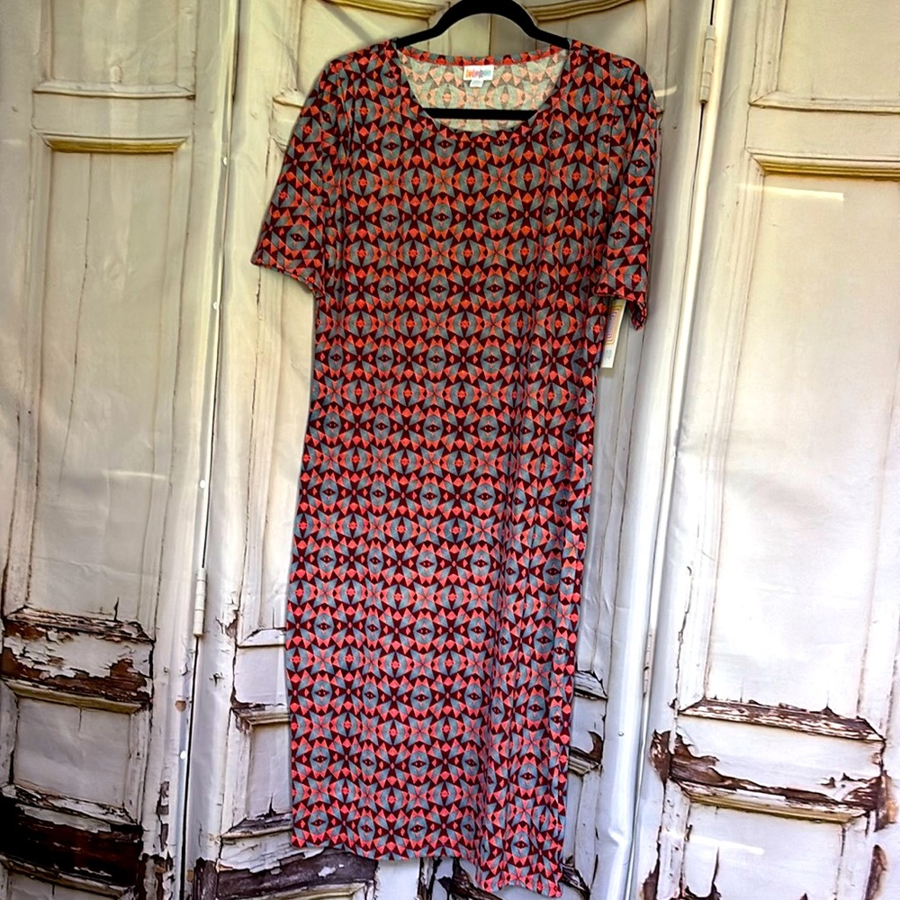 Lularoe Julia dress.  44”shoulder to hem.19”pit to pit bust.